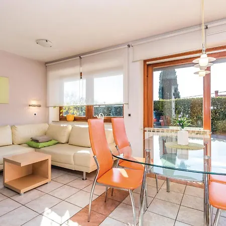 Stunning In With 1 Bedrooms And Wifi غييكا