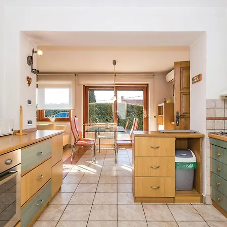 شقة Stunning In With 1 Bedrooms And Wifi *