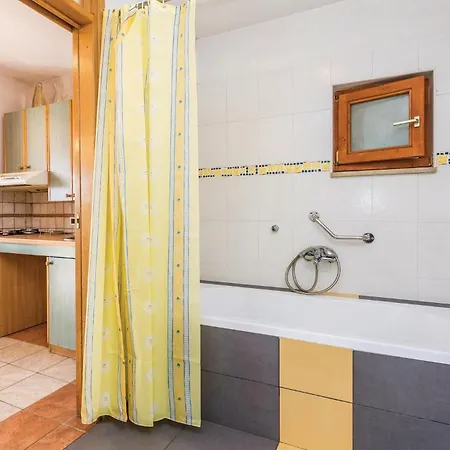 Stunning In With 1 Bedrooms And Wifi Rijeka